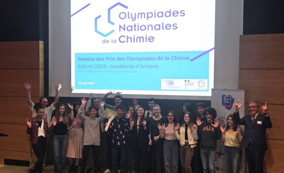 Olympiades de la Chimie de l’Académie d’Amiens : 20 lycéens récompensés par les industriels lors d’une cérémonie haute en couleurs 